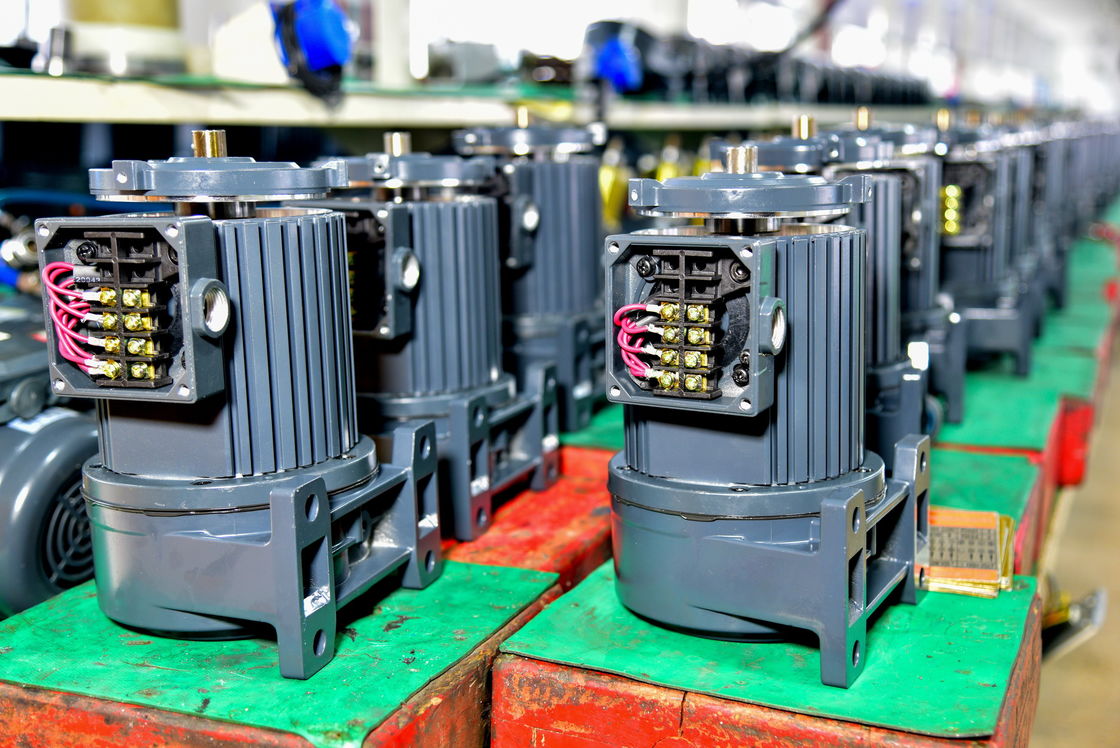 CV 1500W 2HP AC गियर मोटर 32MM शाफ्ट CH32-1500 CH CV रेड्यूसर मोटर 3फेज रिड्यूसर मोटर इलेक्ट्रिक मोटर गियरबॉक्स
